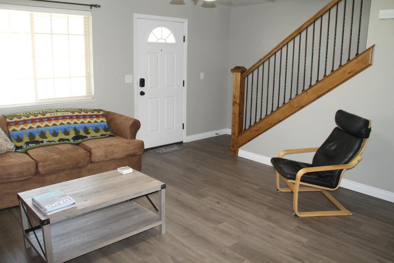 3 Queen Beds, 1 Twin Bed, 2 Rooms, 1 And A Half Bath, Self Check-In, Flexcation Equipped Idaho Falls Exteriér fotografie